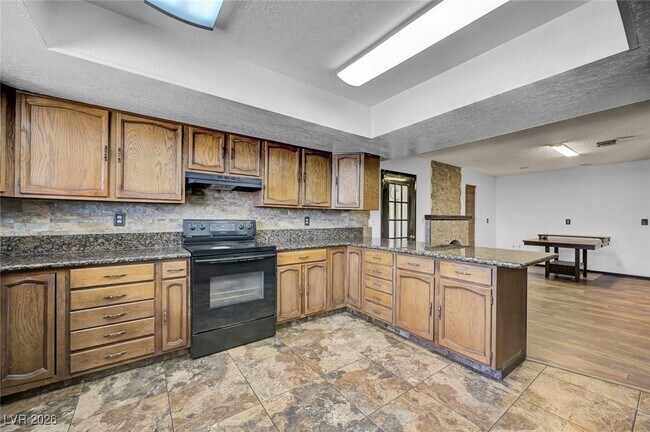 Building Photo - 6975 O'Bannon Dr