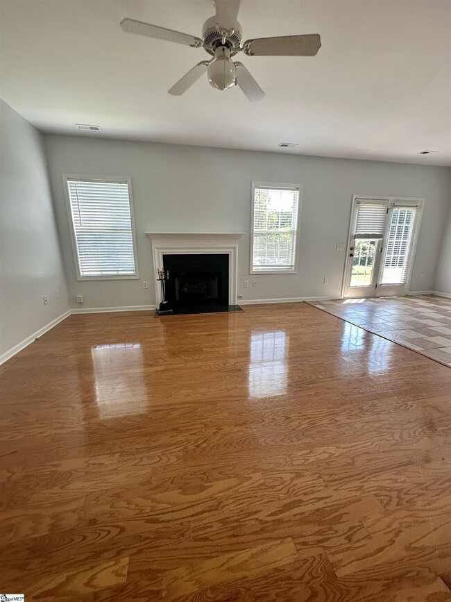 Building Photo - 205 Catalan St