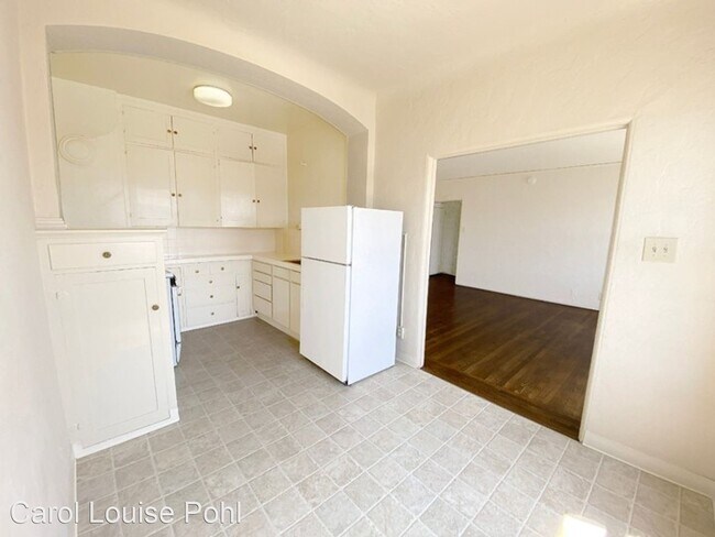 Building Photo - 375 14th Ave