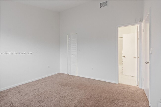 Building Photo - 2331 Dogwood Ct