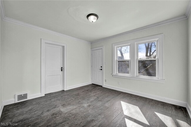 Building Photo - 4306 Buechner Ave