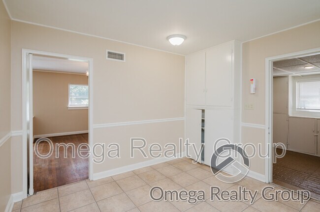 Building Photo - 2941 Ashley Ave