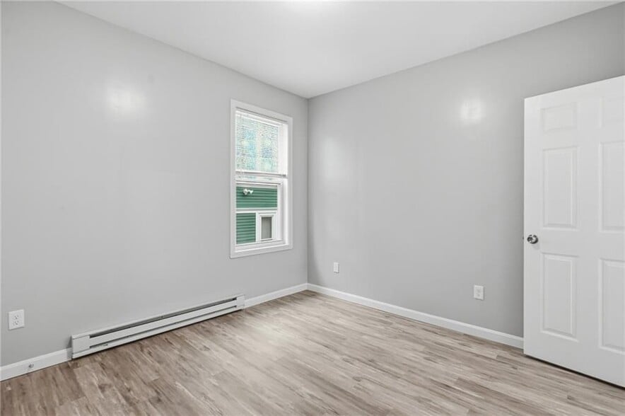 Building Photo - 62 Cypress St