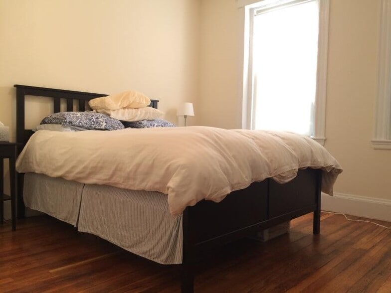 Building Photo - 1622 Massachusetts Ave