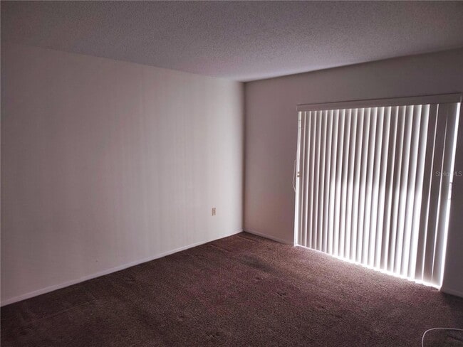 Building Photo - 3737 Lake Bayshore Dr