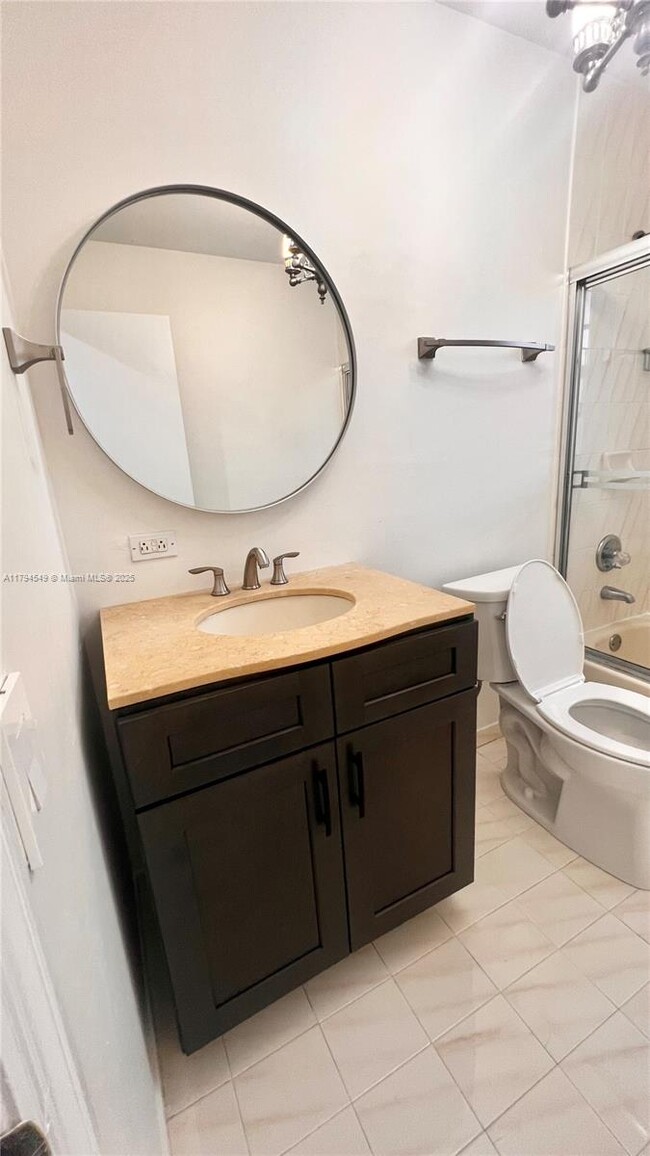 Building Photo - 8820 SW 57th St