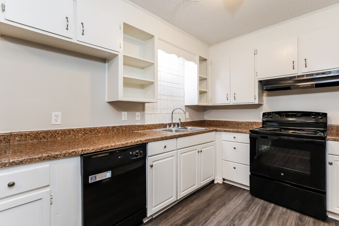 Building Photo - 506 Christine Dr