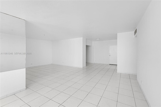 Building Photo - 7441 Wayne Ave