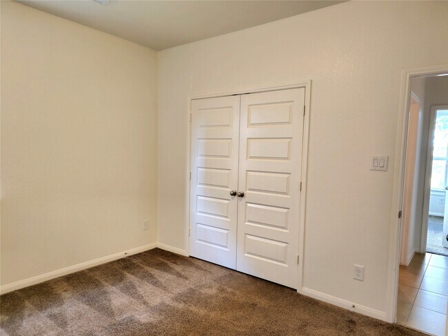 Building Photo - 22106 Flashing Ridge Dr