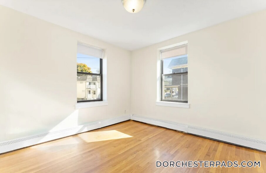 Building Photo - 11 Victory Rd