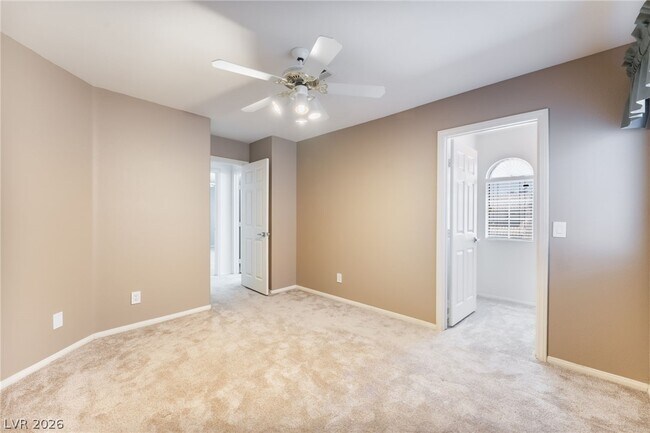 Building Photo - 8232 Bermuda Beach Dr