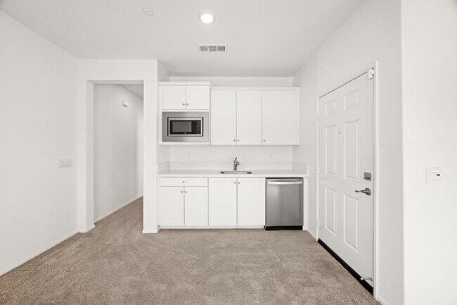 Building Photo - 35286 Sorenstam Dr