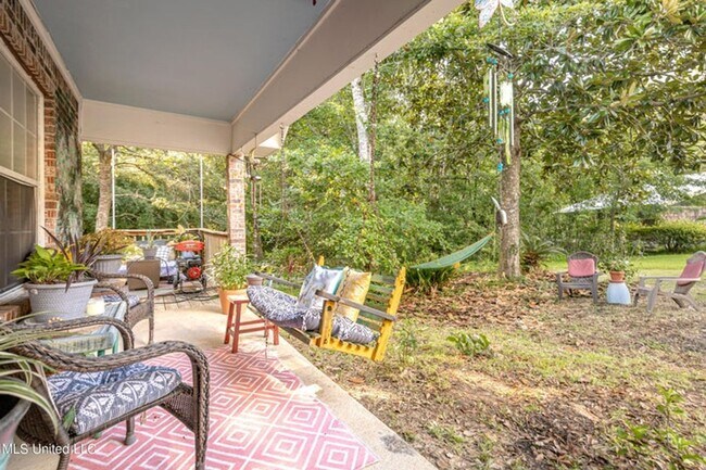 Building Photo - Downtown OS - Golf Cart District (Furnished!)