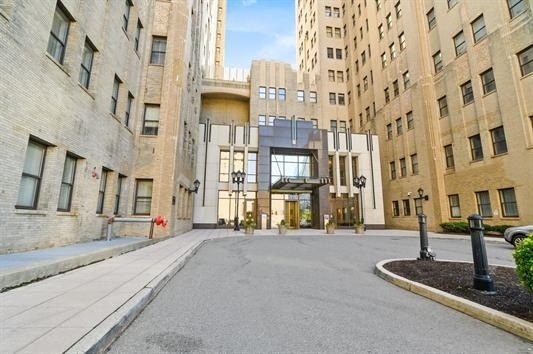 Building Photo - 4 BEACON Way