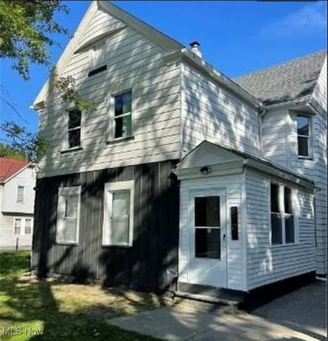 Building Photo - 6701 Gertrude Ave