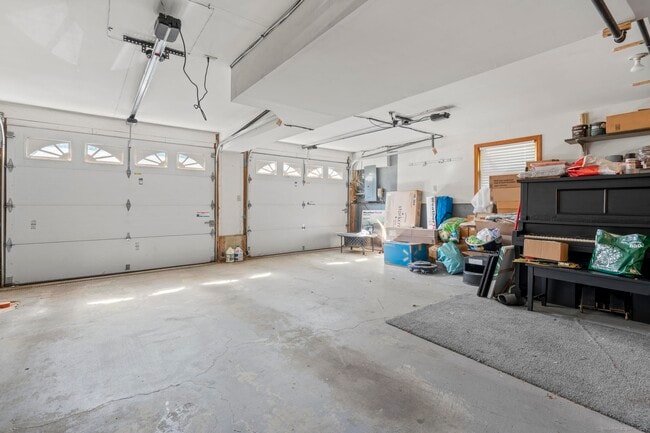 Building Photo - 33 Big Spruce Ln