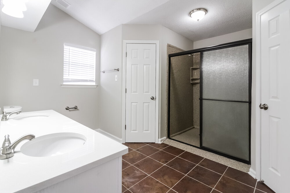 Building Photo - 6736 Quimby Dr