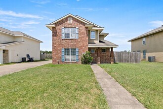 Building Photo - 4003 Southern Trace Ct
