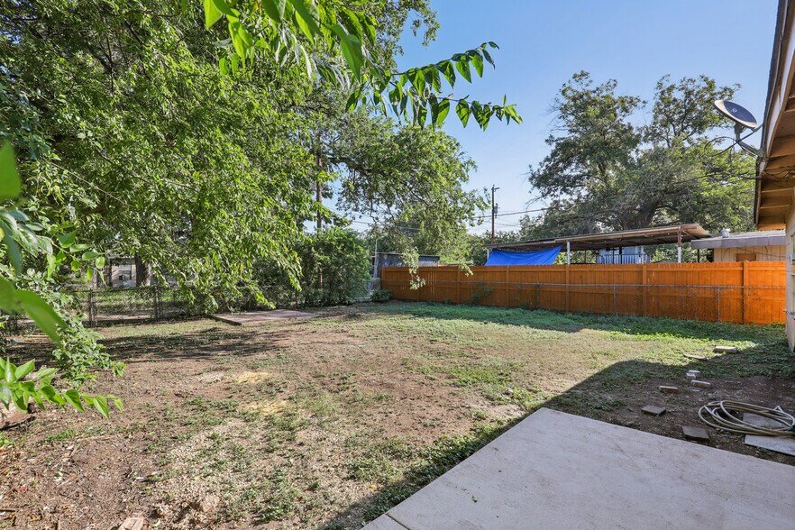 Building Photo - 4307 Skelton Dr