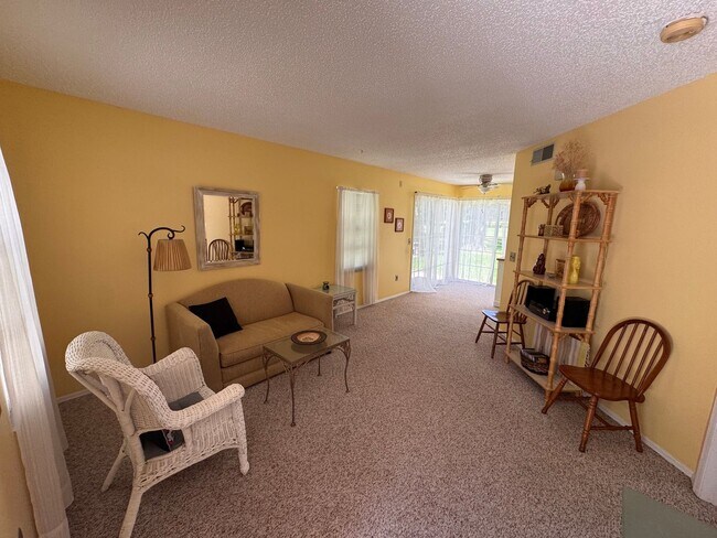 Building Photo - Furnished 1-Bedroom in Derby Downs 55+ Community