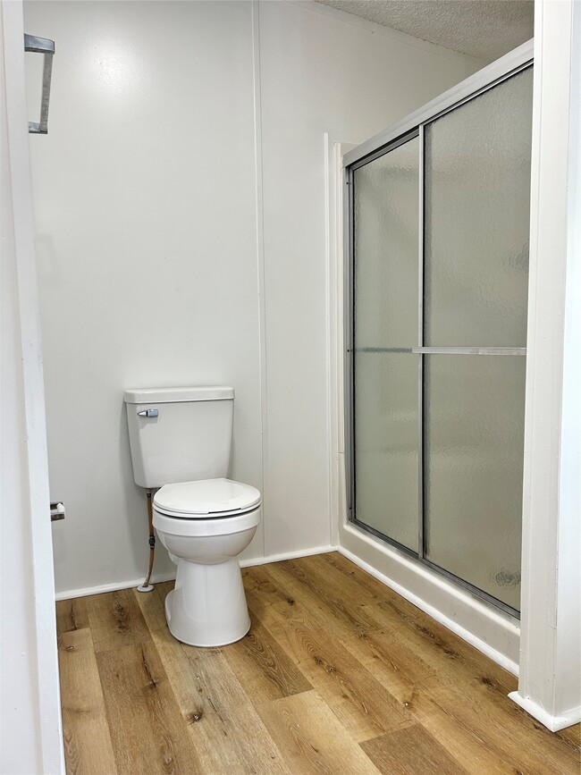 Building Photo - 219 Blinkin Ave