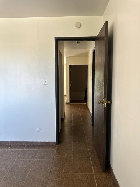 Building Photo - 363 Hawthorne Cir