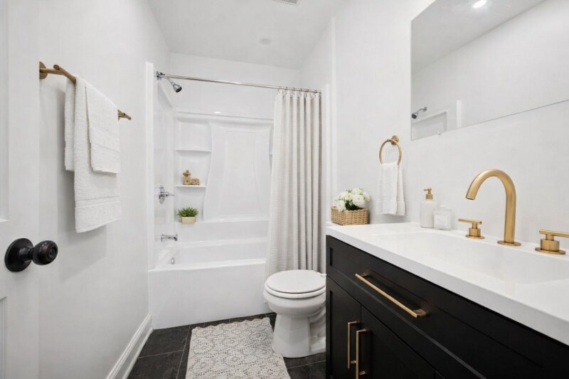 Building Photo - 236 Harvey St