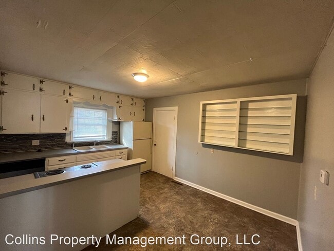 Building Photo - 3 br, 1 bath House - 1439 S Luster Ave