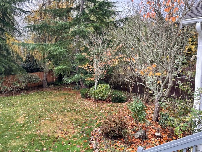 Building Photo - Lovely Home in Holmes Harbor with a Short Term Lease!