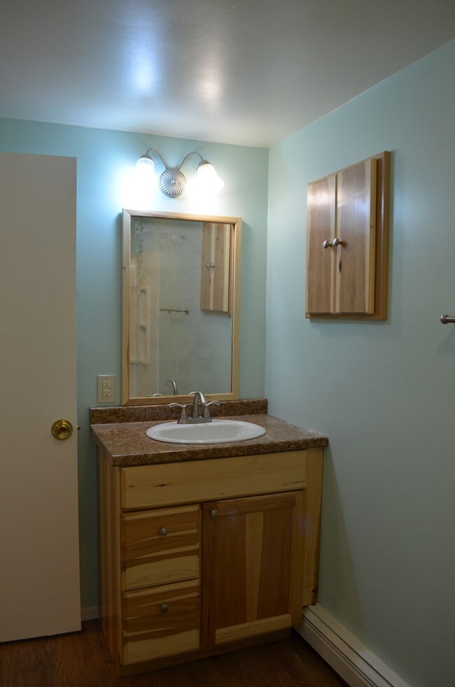 Building Photo - Beautiful 3 bd, 2 bath home for rent in Fa...