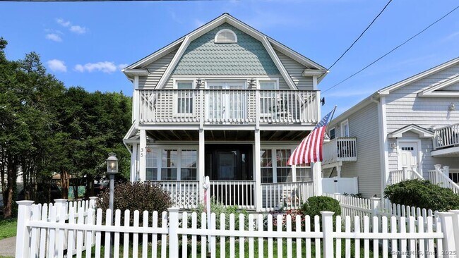 Primary Photo - 35 Coolridge Rd