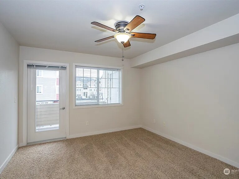 Building Photo - 13405 97th Ave E