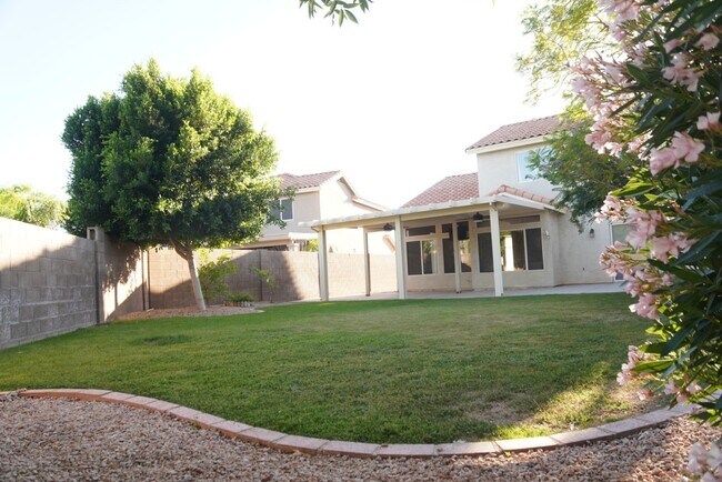 Building Photo - Beautiful Chandler Rental Dobson & Ray