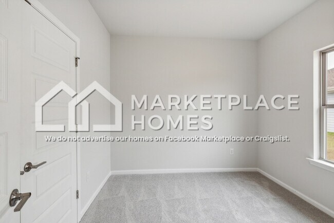 Building Photo - 313 McHenry Dr