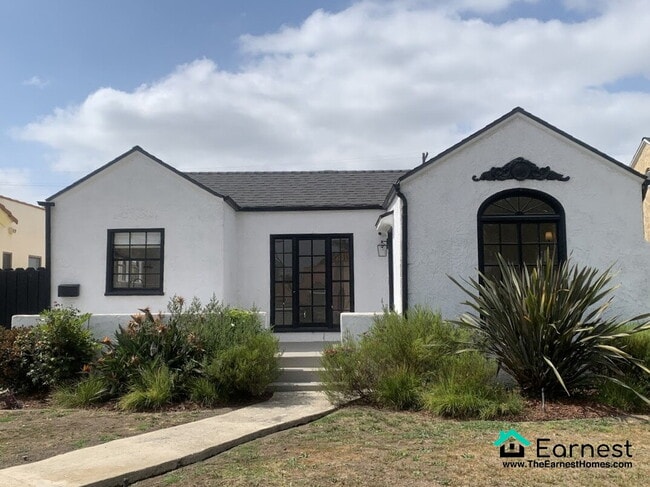 Primary Photo - Charming 3BR/2BA Home in Prime Los Angeles...