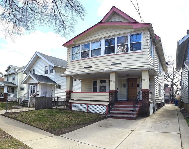 Primary Photo - 11015 Fortune Ave