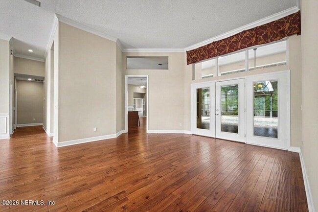 Building Photo - 337 S Mill View Way