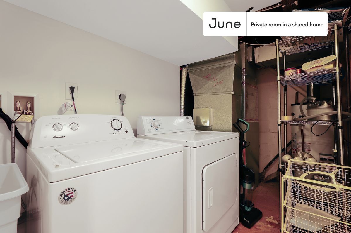 Building Photo - Room in Shared 5 bed/2 bath home in Logan Circle