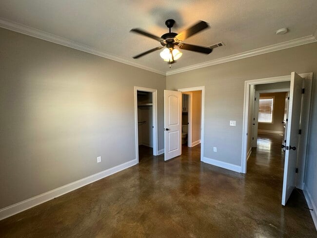 Building Photo - 509 Carrington Dr