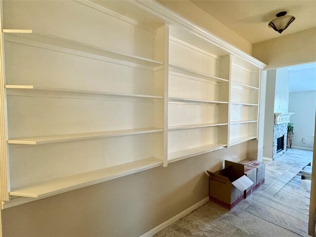 Building Photo - 14218 Cypress Meadow Dr