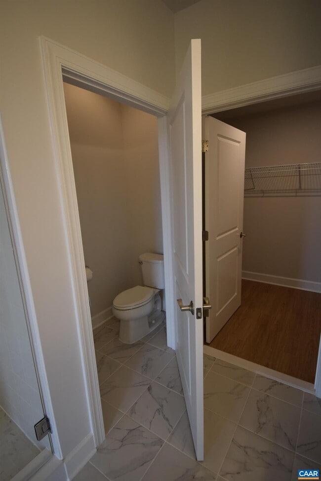 Building Photo - 129 Crabapple Ln
