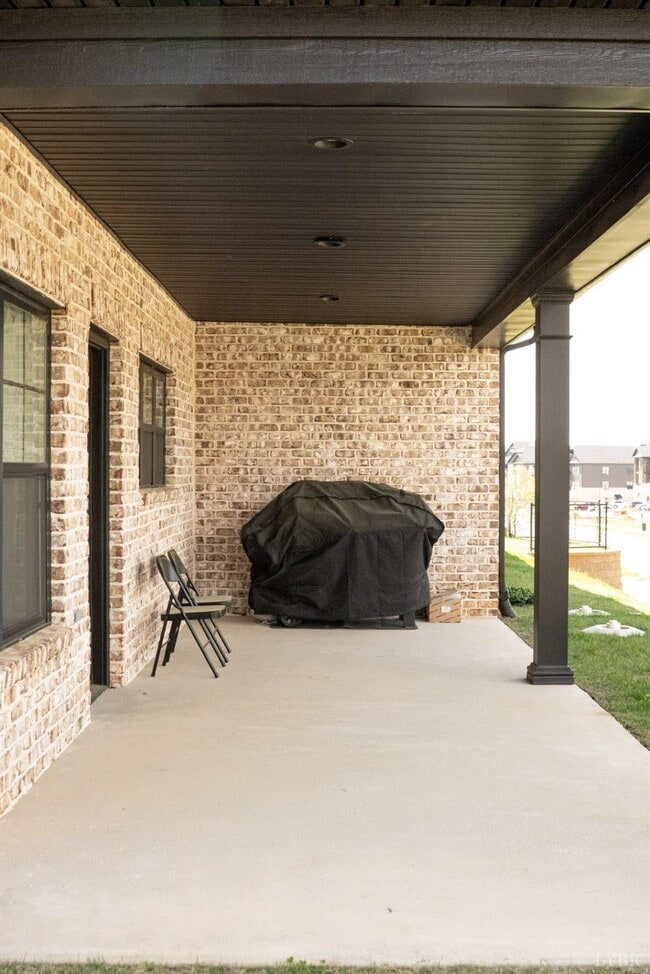Building Photo - 1022 N Westyn Lp