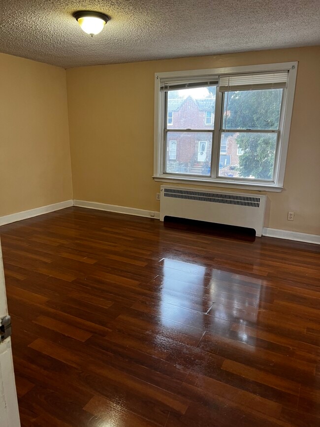 Building Photo - 1515 Benner St