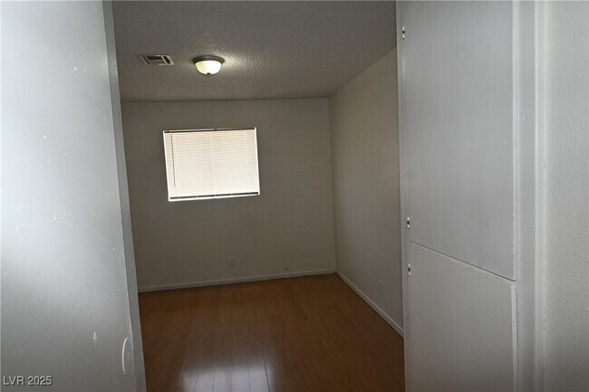 Building Photo - 2301 Stewart Ave