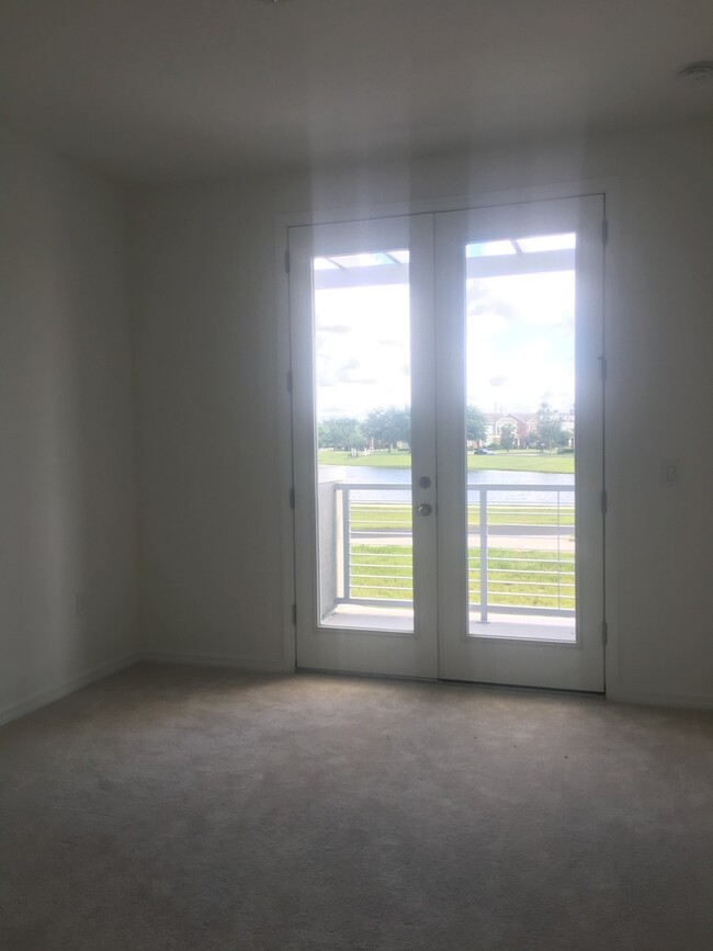 Building Photo - Brand New 3 Bedroom!!! at West side Villag...