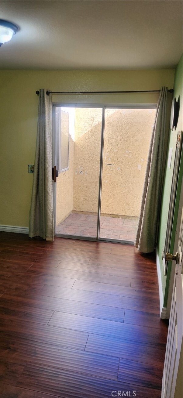 Building Photo - 20811 E Cliffside Ln