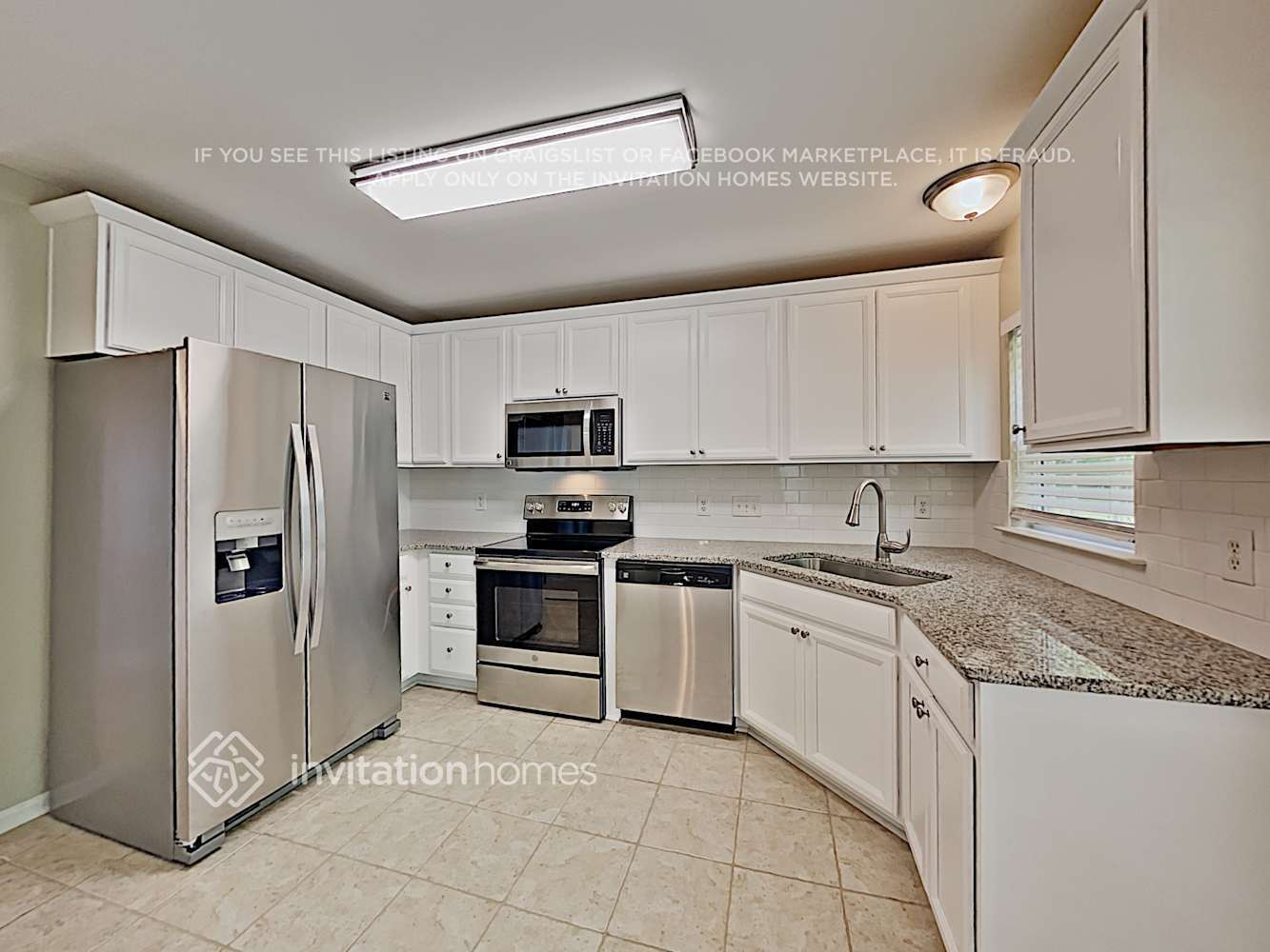 Building Photo - 15014 Ashlight Dr