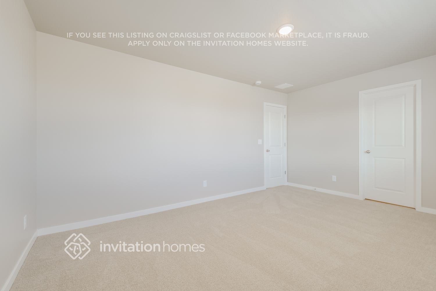 Building Photo - 7204 Dolores Ave