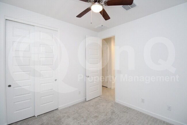Building Photo - 9432 W Roma Ave