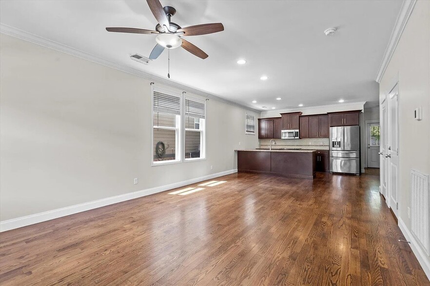 Building Photo - 8574 Daju Ct